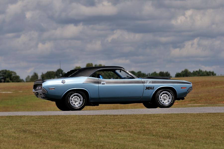  Dodge Challenger TA 340 Six Pack Hardtop 1970 года  (фото 37 из 41)